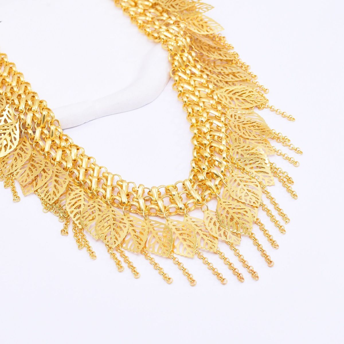 Nowy francuski, luksusowy pase – Body Jewelry Dubai recenzja i cena