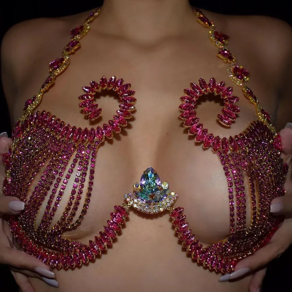 Rave różowy kryształowy wsporn – Body Jewelry Bra recenzja i cena